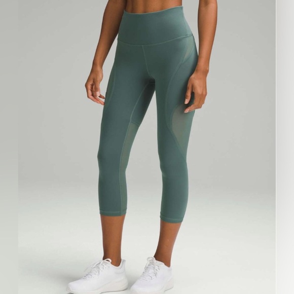 Lululemon Wunder Train Mesh Panel High-Rise Crop 21" - Picture 2 of 10